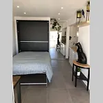 Appartement Vue Mer Et Port, Refait A Neuf Pour Vous ! Climatise