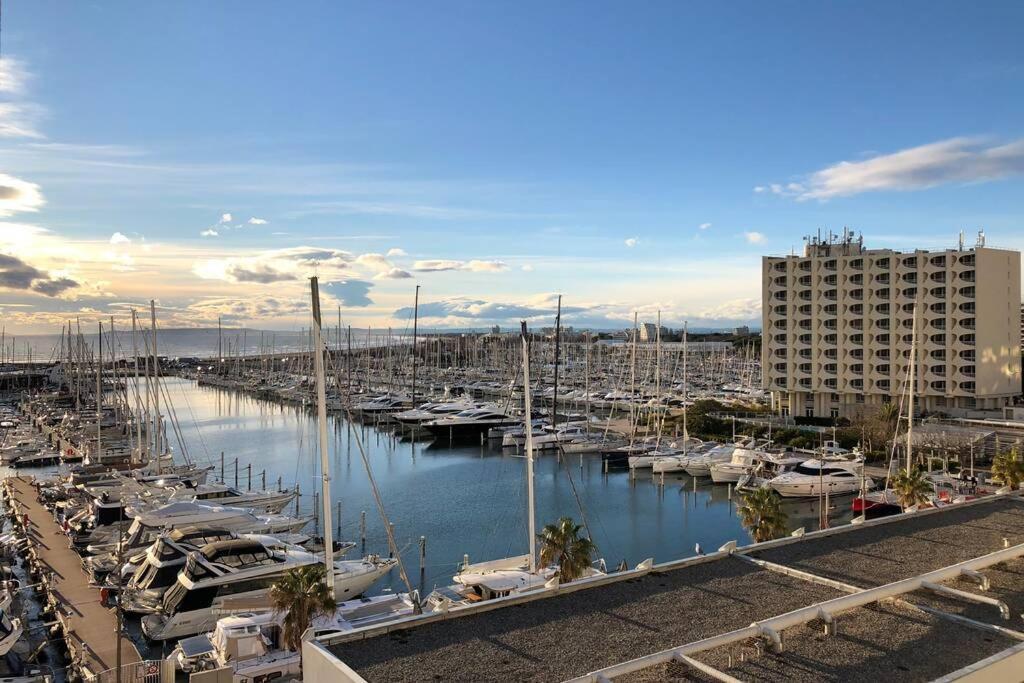 Apartment Vue Et Port, Refait A Neuf Pour Vous ! Climatise *